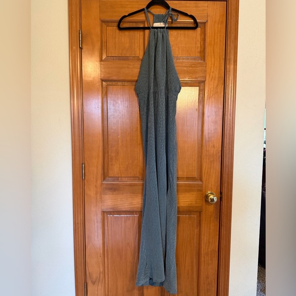 Stone Cold Fox Onyx Gown 1 - Picture 6 of 8